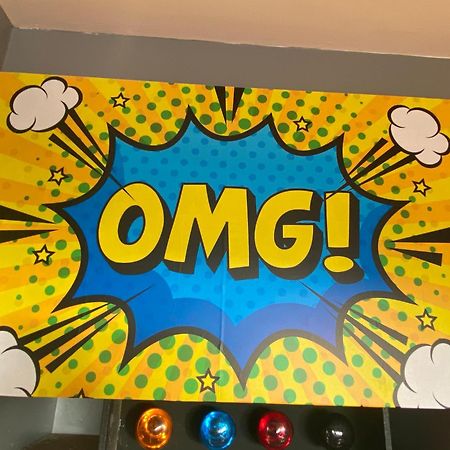 Pop Art Pad Heart Of Old Town With Parking! Apartment Hastings Luaran gambar